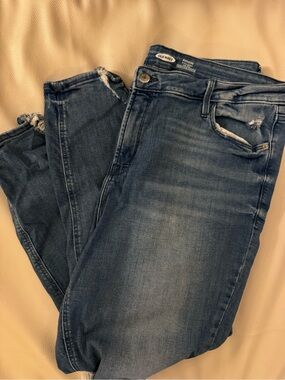 Old Navy Rockstar Women's Faded Blue Skinny Jeans with Subtle Distressing